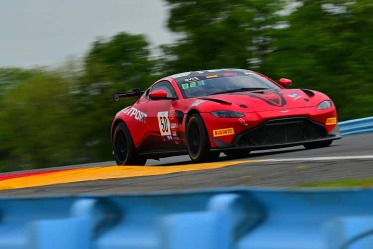 Aston Martin Vantage GT4