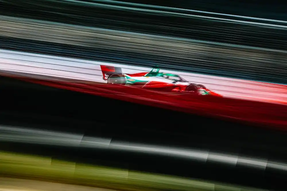 Apple Leverages Its Ecosystem to Redefine F1 Coverage in the U.S.