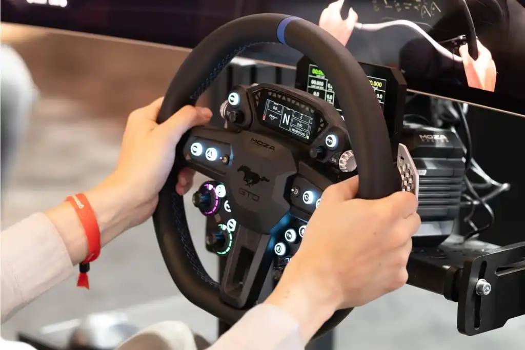 Max Verstappen on Why Sim Racing Makes You a Better Driver 5 Max Verstappen on Why Sim Racing Makes You a Better Driver
